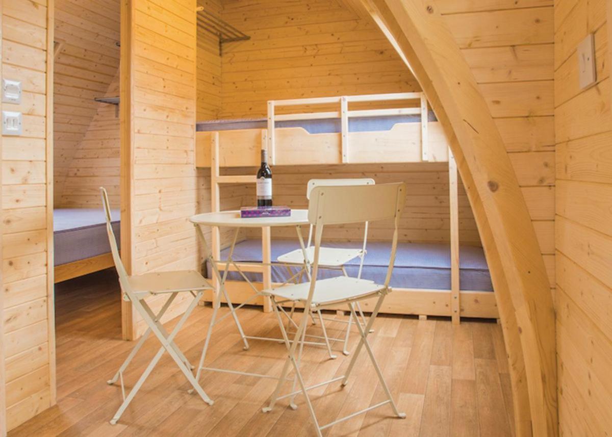 ホテル Dovestone Holiday Park Greenfield  エクステリア 写真